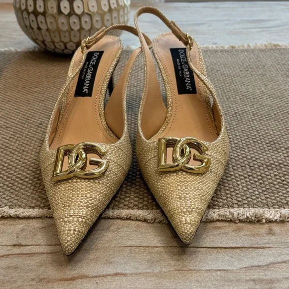 Dolce & Gabbana Metallic Gold Pointed Heels - Picture 4 of 5